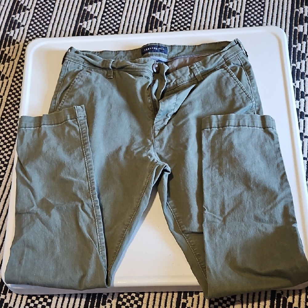 Aeropostale Men's Olive Chino Pants
